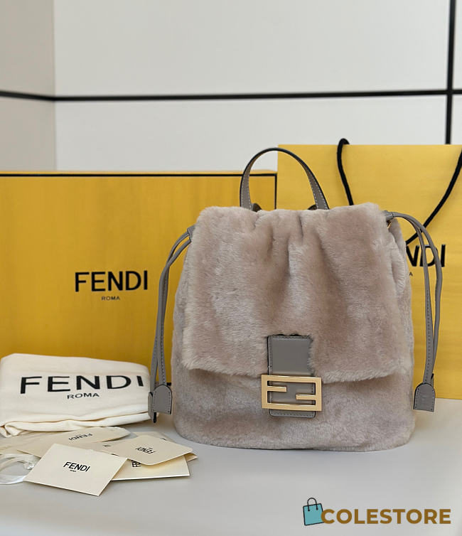 Colestore  Fendi Backpack Fur Grey 26x12x27cm - 1
