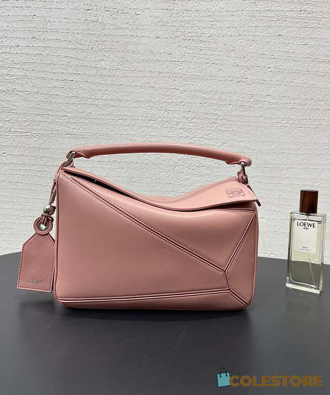 Colestore Loewe Small Featherlight Puzzle Bag in Nappa Lambskin Blush 24x10.5x16.5cm - 1