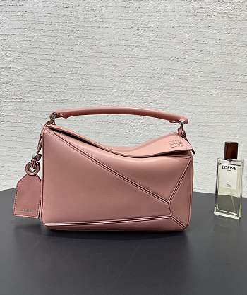 Colestore Loewe Small Featherlight Puzzle Bag in Nappa Lambskin Blush 24x10.5x16.5cm