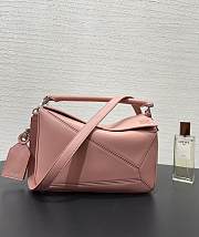 Colestore Loewe Small Featherlight Puzzle Bag in Nappa Lambskin Blush 24x10.5x16.5cm - 5