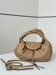 Colestore Fendi Spy Small Leather Beige 32x12x18cm - 1