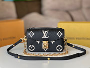 Colestore Louis Vuitton Pochette Métis East West in Noir Beige M46596 21.5x13.5x6cm - 1