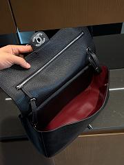 Colestore Chanel MAXI FLAPBAG   Grained Calfskin & Silver Metal  Black 19.5 x 32 x 10cm   - 4