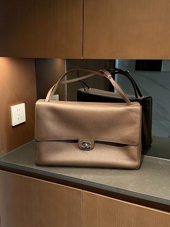 Colestore Chanel MAXI FLAPBAG   Grained Calfskin & Silver Metal  Light Brown  26 x 38.5 x 11cm