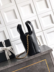 Colestore Chanel Small shopping bag   Calfskin and Gold-Plated Metal  Black  27.5 x 21 x 10cm - 5
