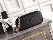 Colestore Chanel Small shopping bag   Calfskin and Gold-Plated Metal  Black  27.5 x 21 x 10cm - 4