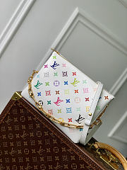 Colestore  Louis Vuitton LV x TM Coussin PM 20 x 12 x 26cm - 1