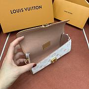 Colestore Louis Vuitton Camille Pochette Bag Monogram Dune M26583 20.5 x 11 x 6 cm - 5