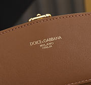 Colestore  Dolce & Gabbana Capri coffa bag in calfskin in Brown 18x15x13cm - 2