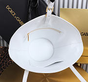 Colestore  Dolce & Gabbana Capri coffa bag in calfskin in White 18x15x13cm - 4