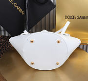Colestore  Dolce & Gabbana Capri coffa bag in calfskin in White 18x15x13cm - 6