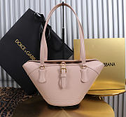 Colestore  Dolce & Gabbana Capri coffa bag in calfskin in Light Pink 18x15x13cm - 1