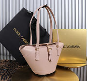 Colestore  Dolce & Gabbana Capri coffa bag in calfskin in Light Pink 18x15x13cm - 2