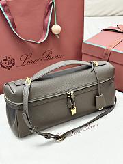 Colestore  Loro Piana Extra Softy Bag L33 Calfskin Taupe/Sun Gold 33 x 14 x 9cm - 4