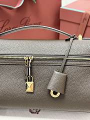 Colestore  Loro Piana Extra Softy Bag L33 Calfskin Taupe/Sun Gold 33 x 14 x 9cm - 2