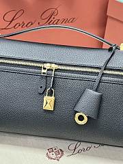 Colestore  Loro Piana Extra Softy Bag L33 Calfskin Black/Sun Gold 33 x 14 x 9cm - 3