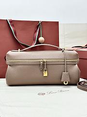 Colestore  Loro Piana Extra Softy Bag L33 Calfskin Fossil/Sun Gold 33 x 14 x 9cm - 1