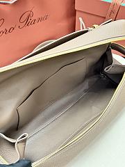 Colestore  Loro Piana Extra Softy Bag L33 Calfskin Fossil/Sun Gold 33 x 14 x 9cm - 6