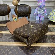 Colestore Louis Vuitton Locky BB Monogram Brown 20x16x7.5cm - 2
