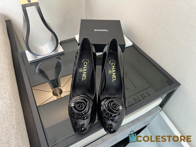 Colestore Chanel Camellia Patent Leather Pumps with CC Logo Black - 1