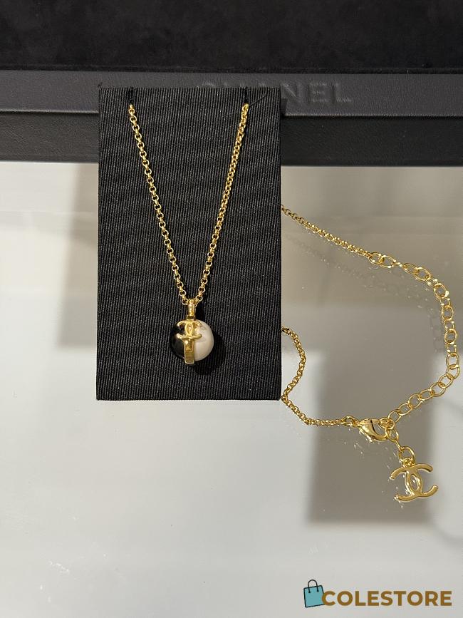 Colestore Chanel CC Logo Two-Tone Resin Ball Pendant Necklace with Gold Chain - 1