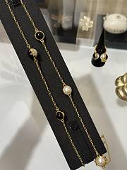 Colestore Chanel CC Logo Long Necklace with Pearls and Black & White Beads – Gold Tone - 3