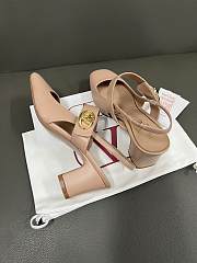 Colestore VALENTINO GARAVANI  Vlogo leather slingback Mary Jane pumps Beige 6.5cm - 3
