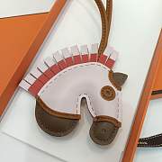 Colestore Hermes Charm Geegee Camail Lambskin Etoupe, Mauve Pale, Rose - 5