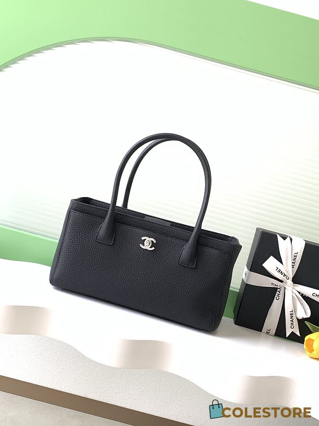Colestore Chanel Cerf Tote Bag Grained Calfskin Black 17.5x32x13cm - 1