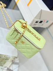 	 Colestore Chanel Classic Vanity Bag Light Green Lambskin 17x9.5x8cm - 6