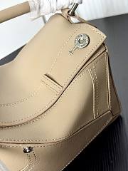  Colestore Loewe Panta large Puzzle bag in shiny calfskin Clay 24x10.5x16.5cm - 3