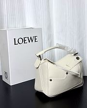 	 Colestore Loewe Panta large Puzzle bag in shiny calfskin Light Ghost 24x10.5x16.5cm - 6