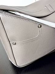 Colestore Loewe Panta large Puzzle bag in shiny calfskin Grey 24x10.5x16.5cm - 2