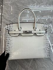 Colestore Hermès Birkin Himalaya Crocodile Pattern Bag In White size 30cm - 1