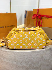 Colestore Louis Vuitton Christopher P9 MM Backpack Yellow 44x38x12.5cm - 4
