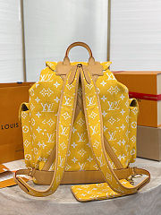 Colestore Louis Vuitton Christopher P9 MM Backpack Yellow 44x38x12.5cm - 3