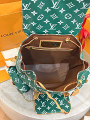 Colestore Louis Vuitton Christopher P9 MM Backpack Green 44x38x12.5cm - 4