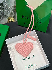 Colestore Bottega Veneta Charm Heart da Uomo di in Rosa  - 3