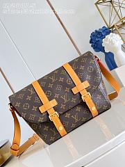 Colestore  Louis Vuitton Christopher Messenger Monogram Archive 32 x 19.5 x 11cm - 1