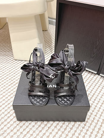 Colestore Chanel Sandals   Sheepskin & Silk  Black & White