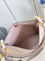 Colestore  Louis Vuitton Hobo Métis Monogram Empreinte Leather Tourterelle M27937 35 x 32.5 x 10 cm - 4