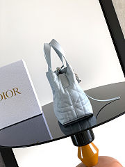 Colestore Dior Small Dior Toujours Vertical Tote Bag Ice Blue Macrocannage Calfskin 18.5 x 18.5 x 12 cm - 3