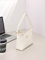 Colestore Dior Miss Caro Diorling Mini Bag with Chain Ivory Macrocannage Lambskin 19 x 17 x 7 cm - 3