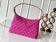 Colestore  Louis Vuitton Baggy Monogram Fushia Denim 30 x 22 x 13 cm - 4