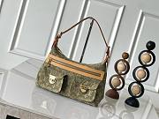 	 Colestore Louis Vuitton Baggy Monogram Green Denim 30 x 22 x 13 cm - 1