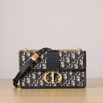 Colestore Dior 30 Montaigne East-West Bag with Chain Blue Dior Oblique Jacquard 21 x 12 x 6 cm