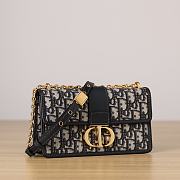 Colestore Dior 30 Montaigne East-West Bag with Chain Blue Dior Oblique Jacquard 21 x 12 x 6 cm - 4