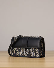 Colestore Dior 30 Montaigne East-West Bag with Chain Blue Dior Oblique Jacquard and Smooth Calfskin 21 x 12 x 6 cm - 4