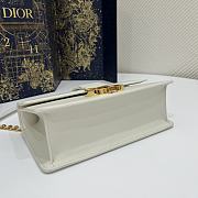 Colestore Dior 30 Montaigne East-West Bag with Chain Latte Calfskin 21 x 12 x 6 cm - 4