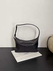 Colestore Chanel Hobo Handbag   Shiny Lambskin & Gold-Tone Metal Black  13 x 23 x 8cm - 5
